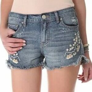 Free People Embroidered Aztec Boho Distressed Denim Shorts. EUC. Sz 25